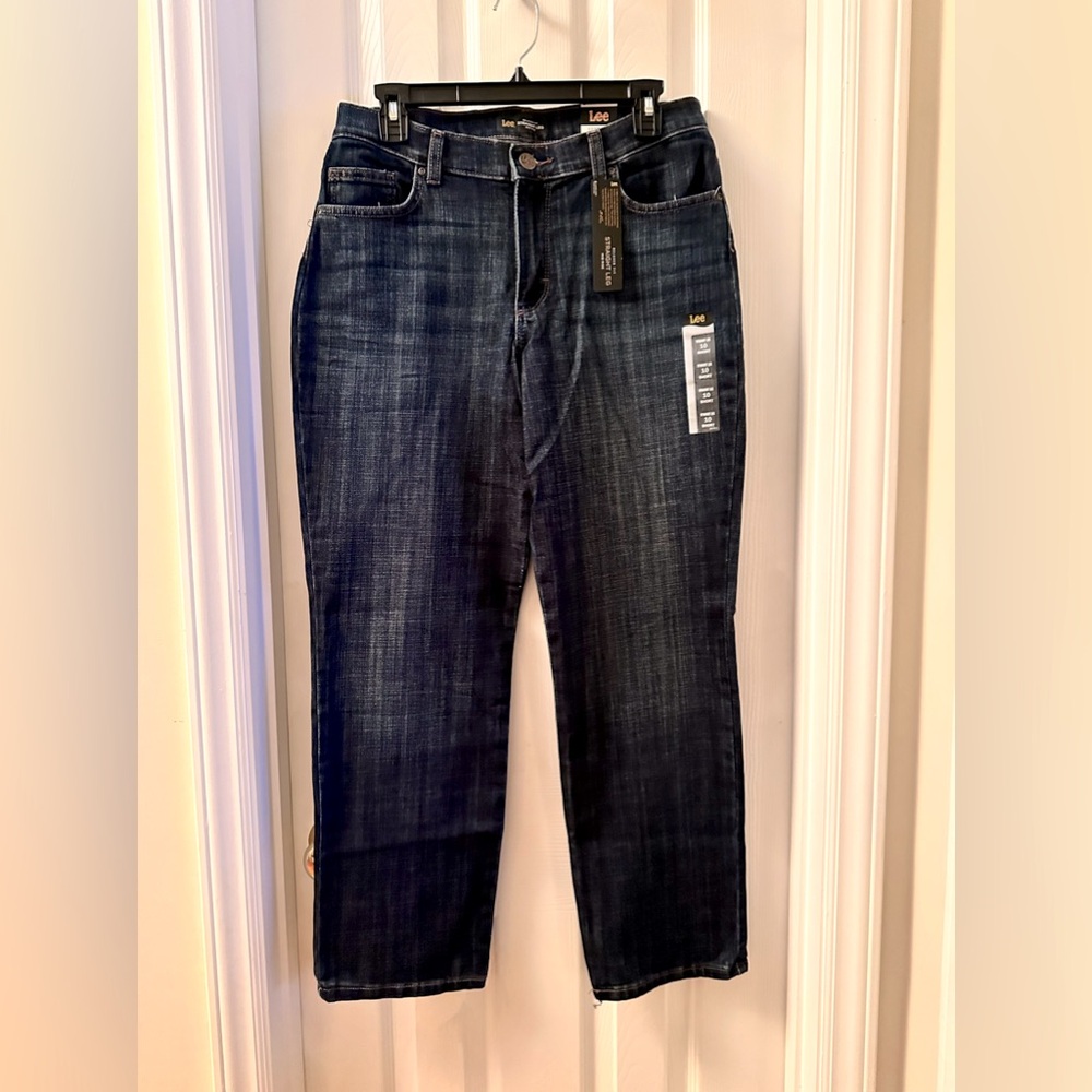 Lee-Blue Jeans. Size 10s. NWT
